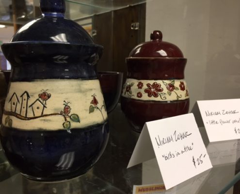 Ceramics - Round jars with lids