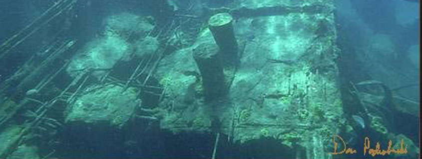 Cement-Deck-of-the-Shipwreck-Sapona-by-Dan-Podsibinski 845x321