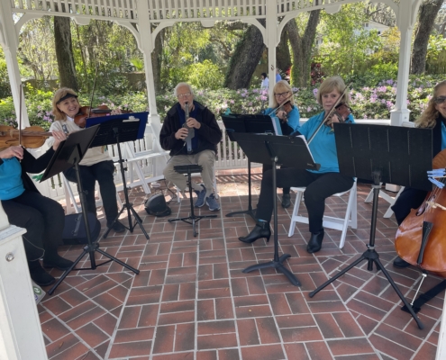 New Horizons Music Groups performing on the Center's outside stage- 2022